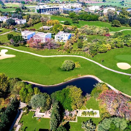 Karma Lakelands, Gurugram คูร์เคาน์ ภายนอก รูปภาพ