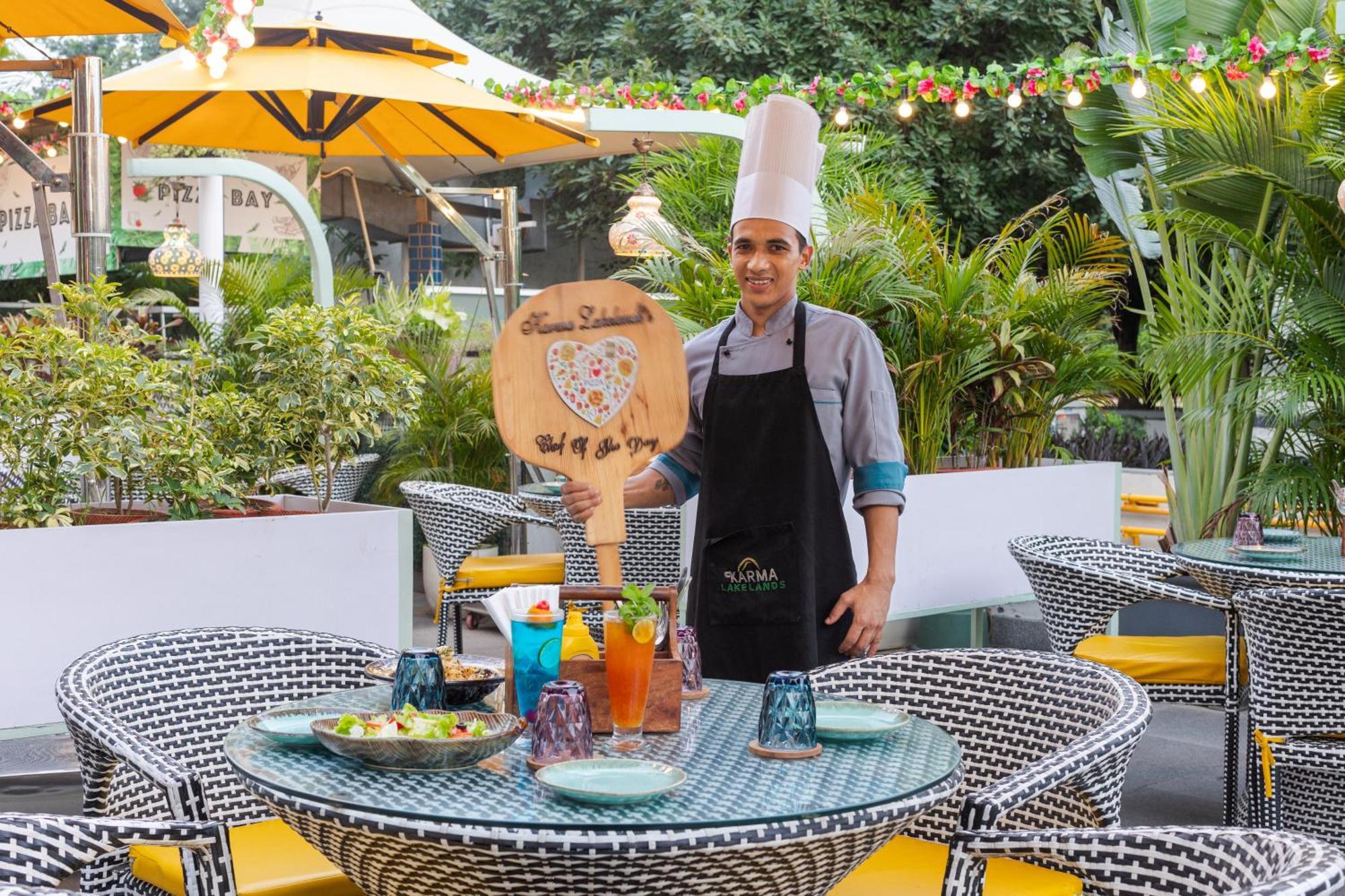 Karma Lakelands, Gurugram คูร์เคาน์ ภายนอก รูปภาพ