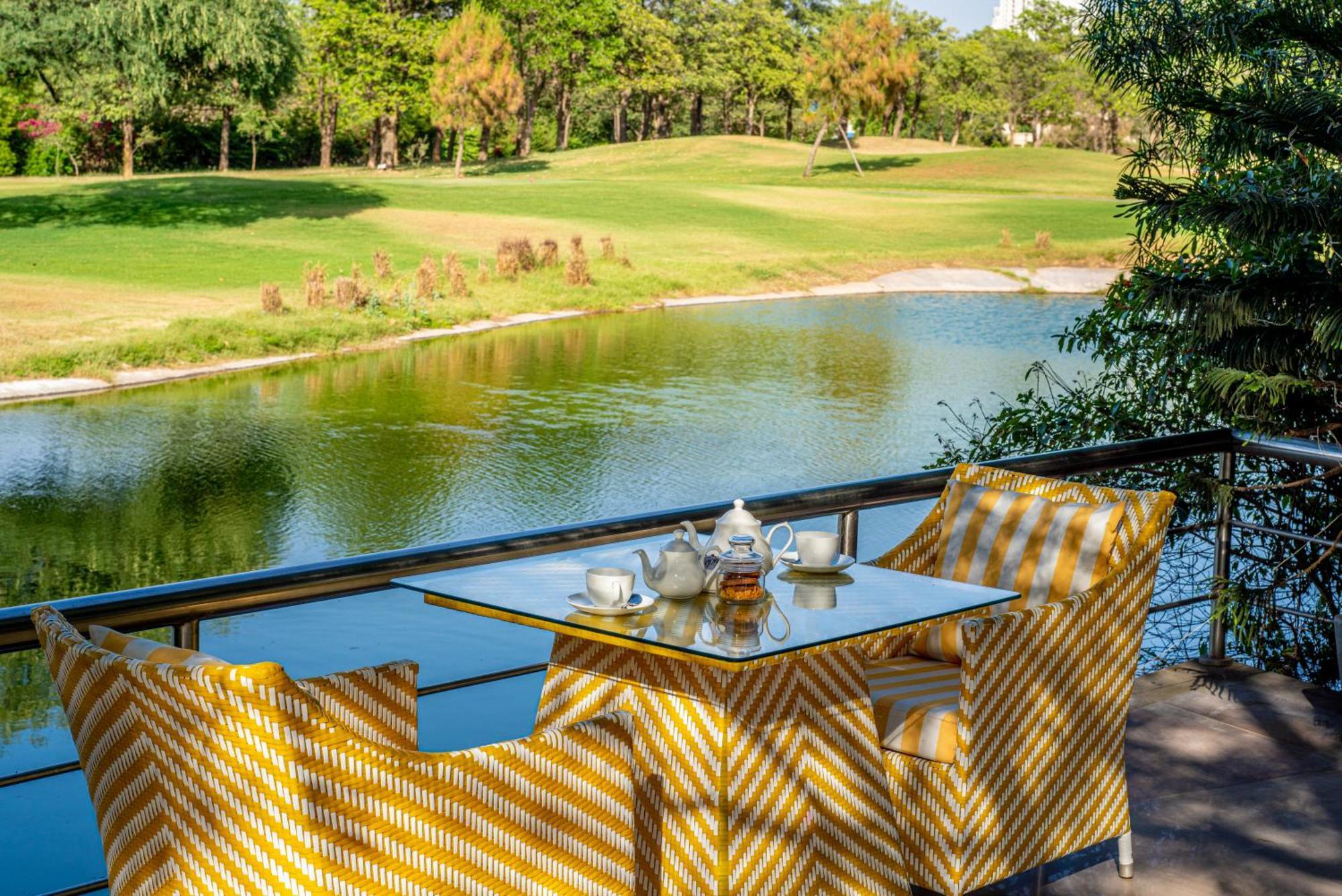 Karma Lakelands, Gurugram คูร์เคาน์ ภายนอก รูปภาพ