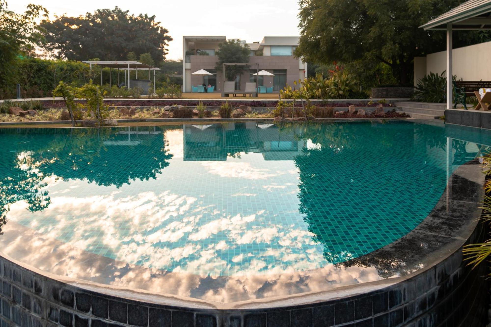 Karma Lakelands, Gurugram คูร์เคาน์ ภายนอก รูปภาพ